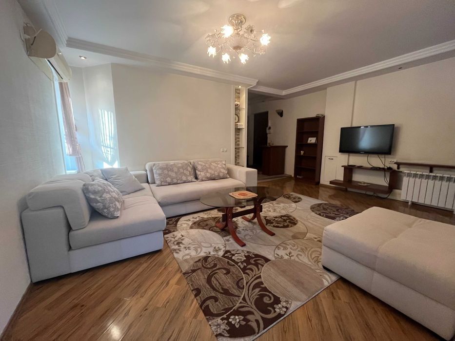 Сдаю 2х комнатную квартиру на Ц2