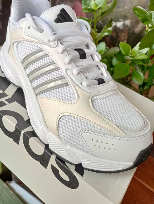 Дамски оригинални маратонки Adidas