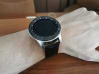 Смарт часовник Самсунг - модел Samsung Galaxy Watch Sm-r800