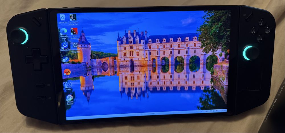 Lenovo Legion  GO