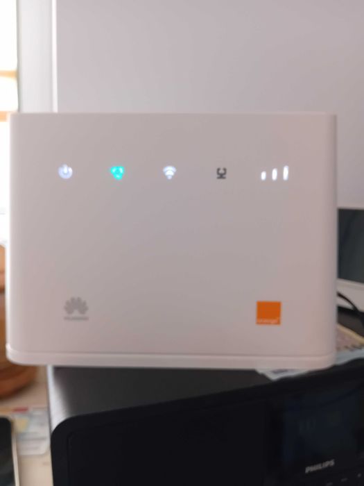 Router modem 4G LTE Huawei liber de retea