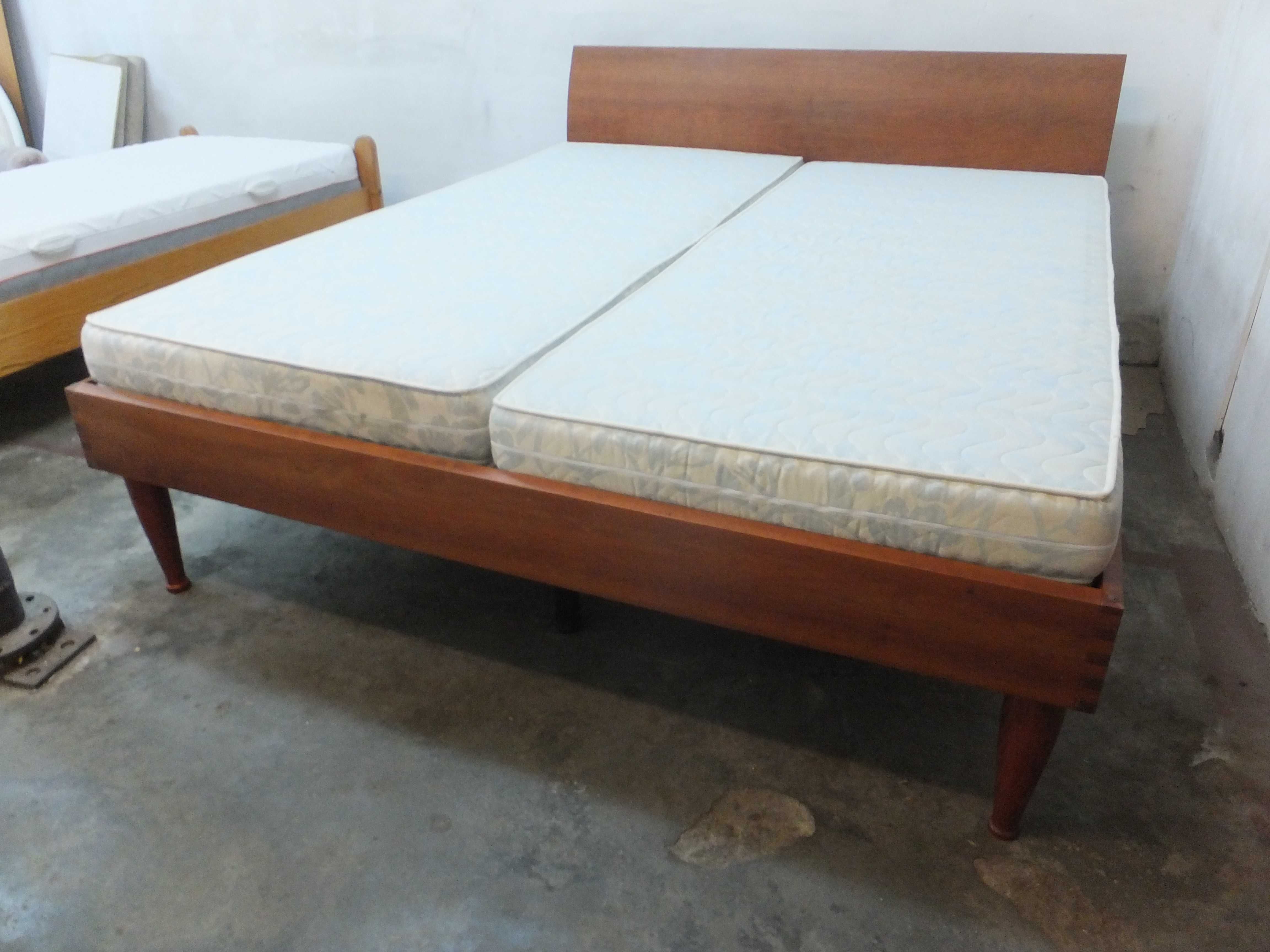 Pat dormitor de calitate lemn masiv cires 180x210 transport gratuit