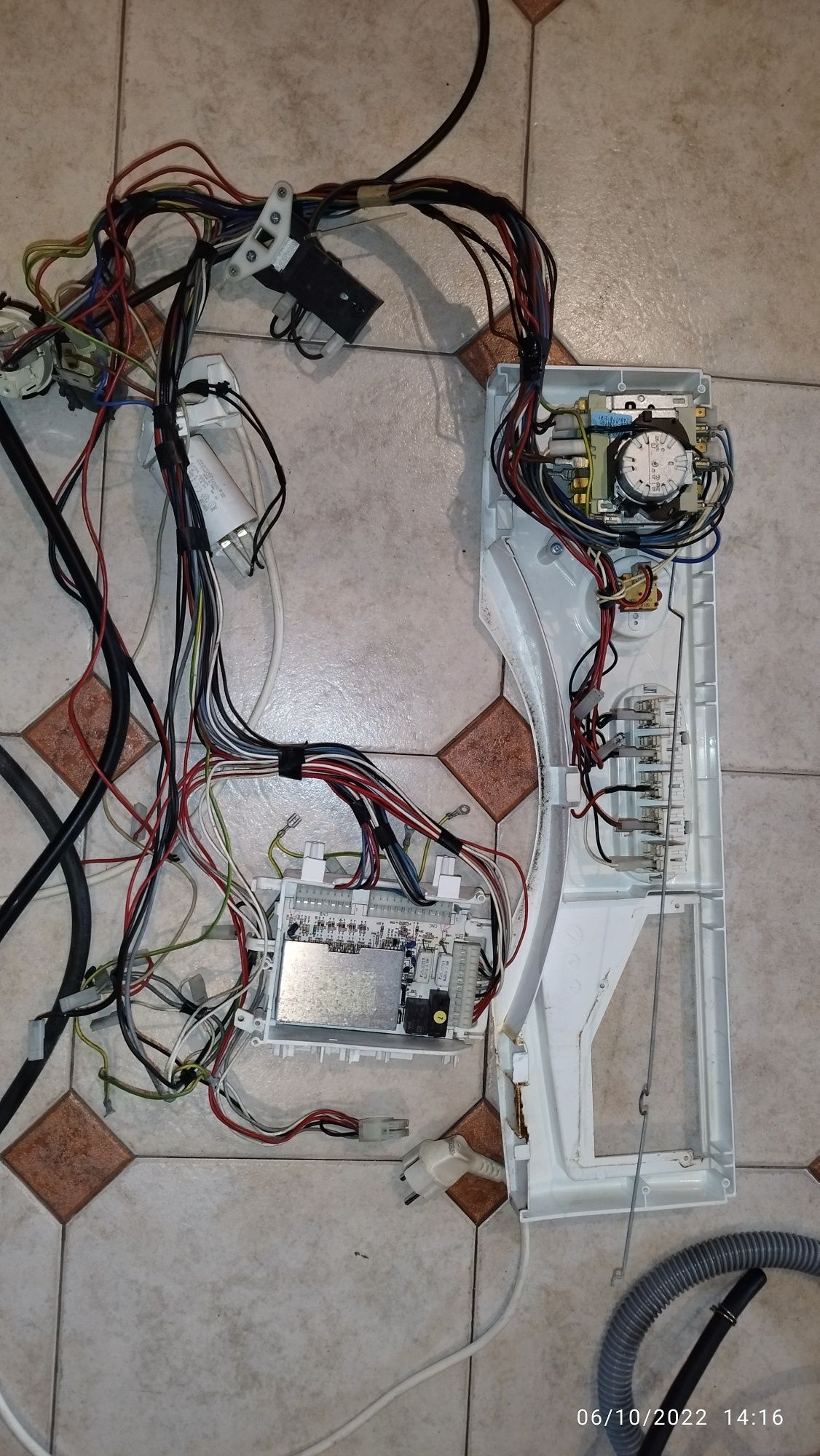 Пералня Samsung SWF 1200 на части