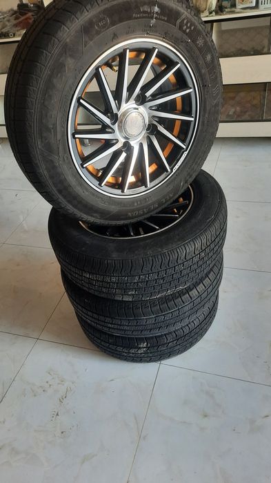 13 Vossen diska balon sotiladi