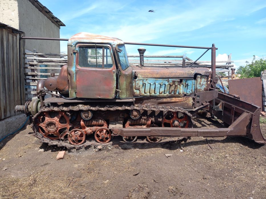 Продам трактор  .