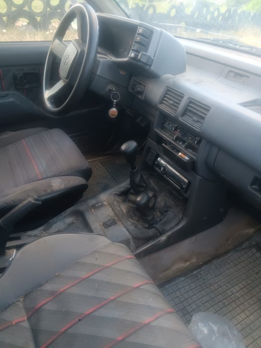 Опел Фронтера А спорт на части