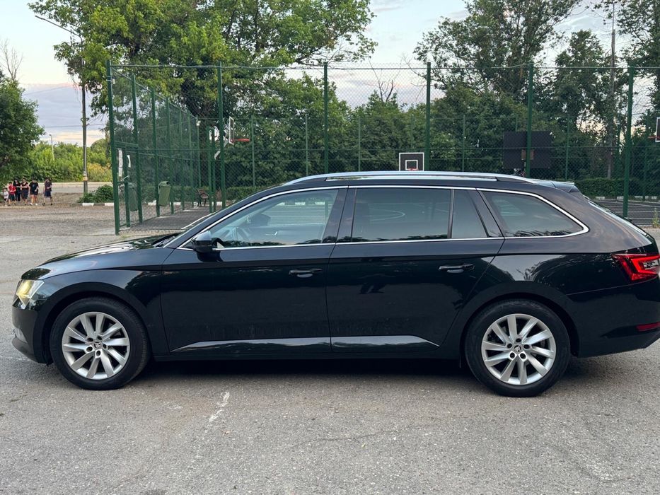 Superb Style 2019~Euro6~Proprietar~2.0TDI~190CP~DSG7~webasto~xenon~led