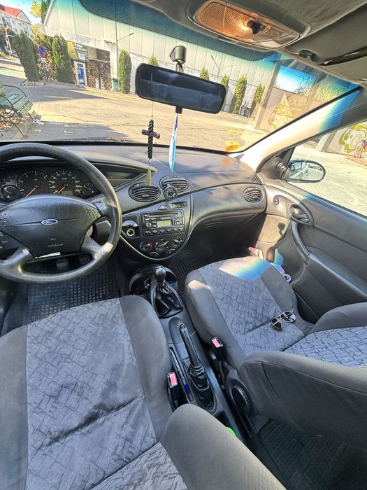 vand urgent ford focus break 2002