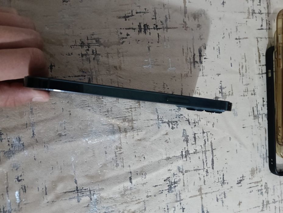 Vând iPhone 12 pro max