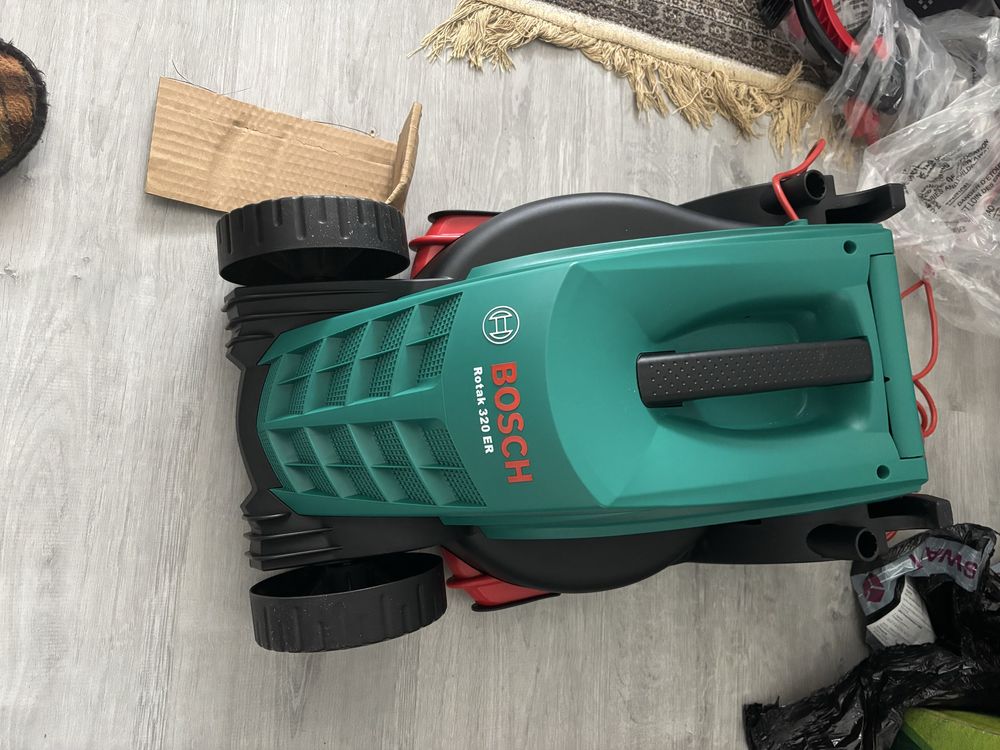 Електрическа косачка Bosch Rotak 1200 W 32 см
