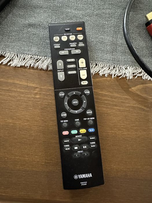 Продавам ресийвър - Yamaha rx-v381