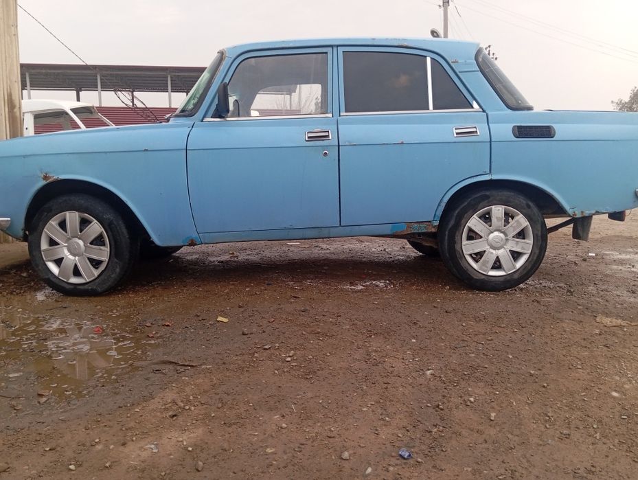 Машина сотилади факат нахт 15милйон сом