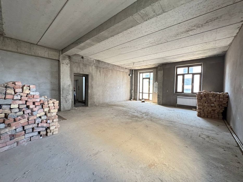 Продается 2х ком квартира в новостройке, ор-р: ул. Паркентская, 63м²