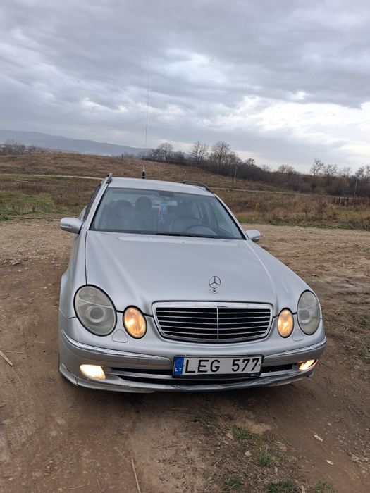 Mercedes  E320 3.2