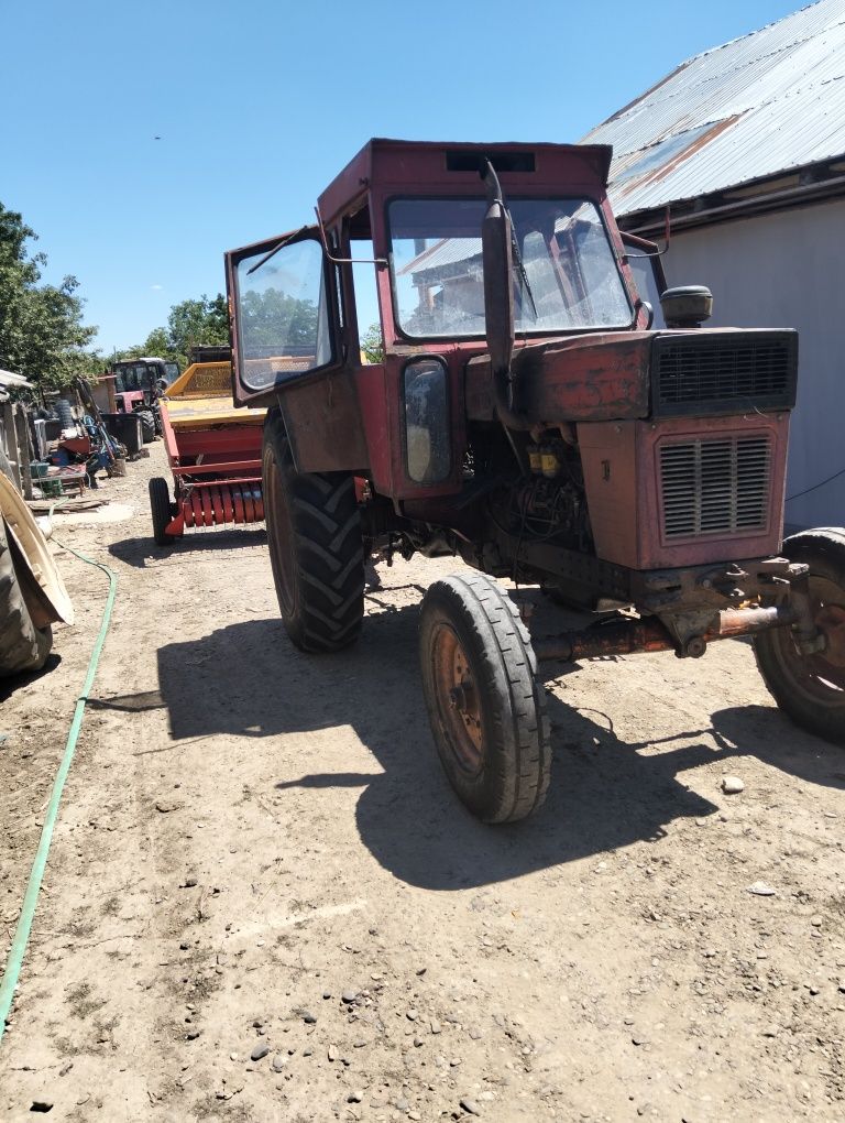 Tractor UTB 650 in stare bună de funcționare