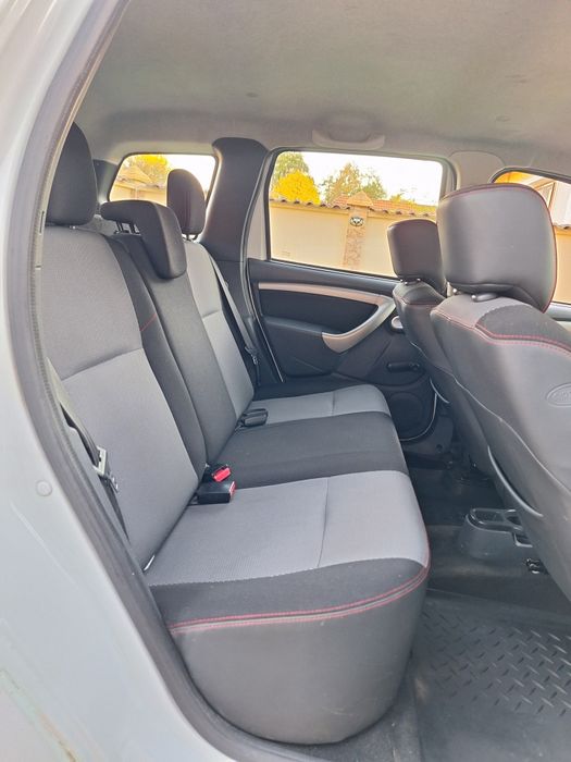 Dacia Duster 4x2 / 1.6 Benzina / Cârlig remorcare/Aer condiționat