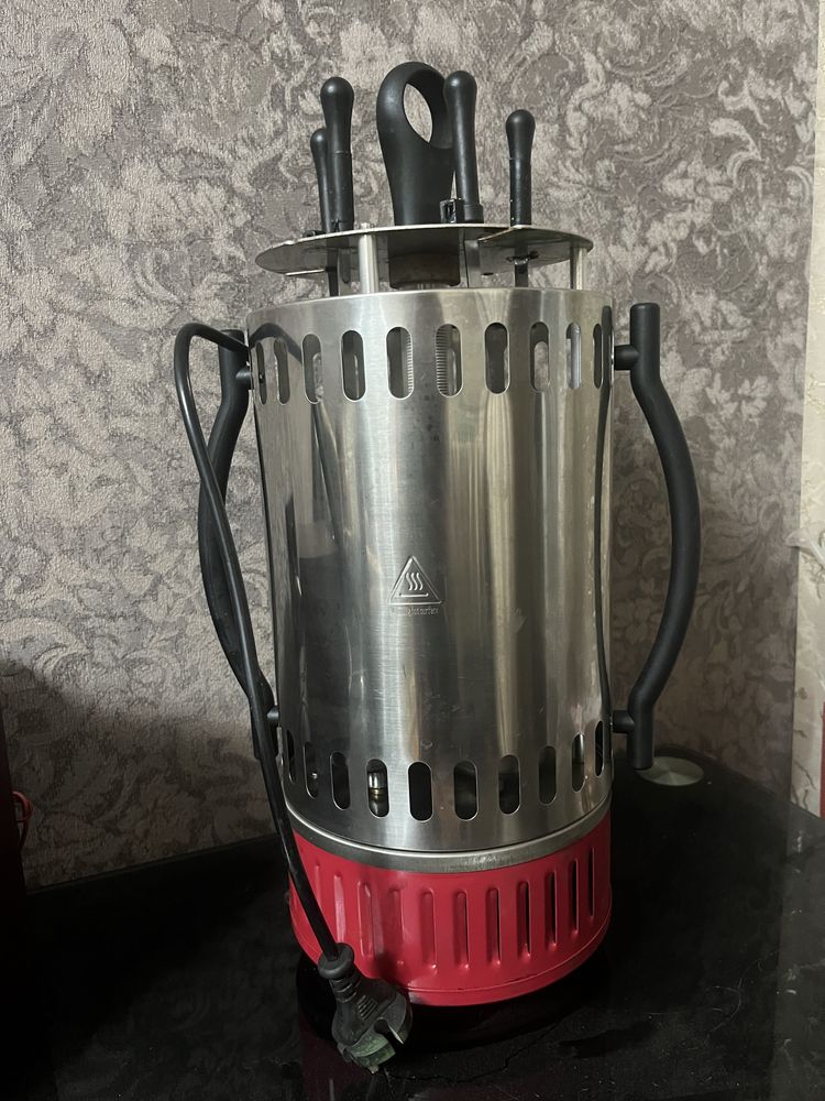 Продам электрическую шашлычницу