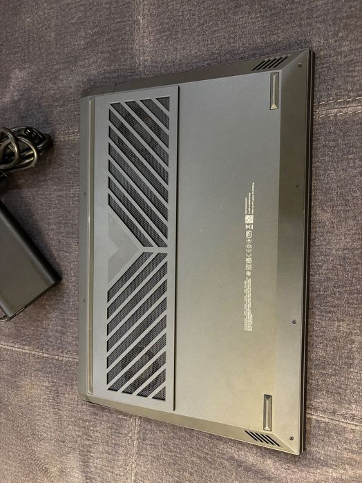 HP Victus 16” i7 11800h / 16 Ram / RTX 3060 / 1TB SSD