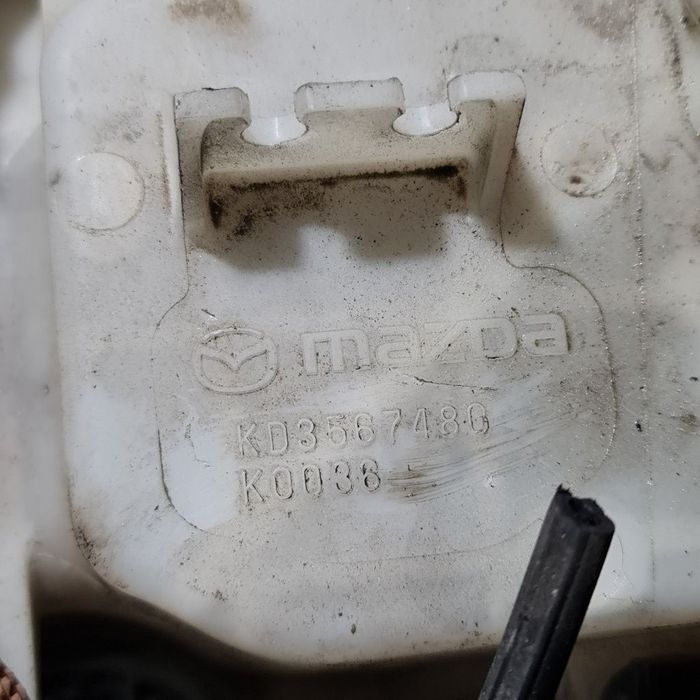 Vas rezervor lichid parbriz Mazda CX - 5 2012 - 2015 (1319) model cu spalatoare far