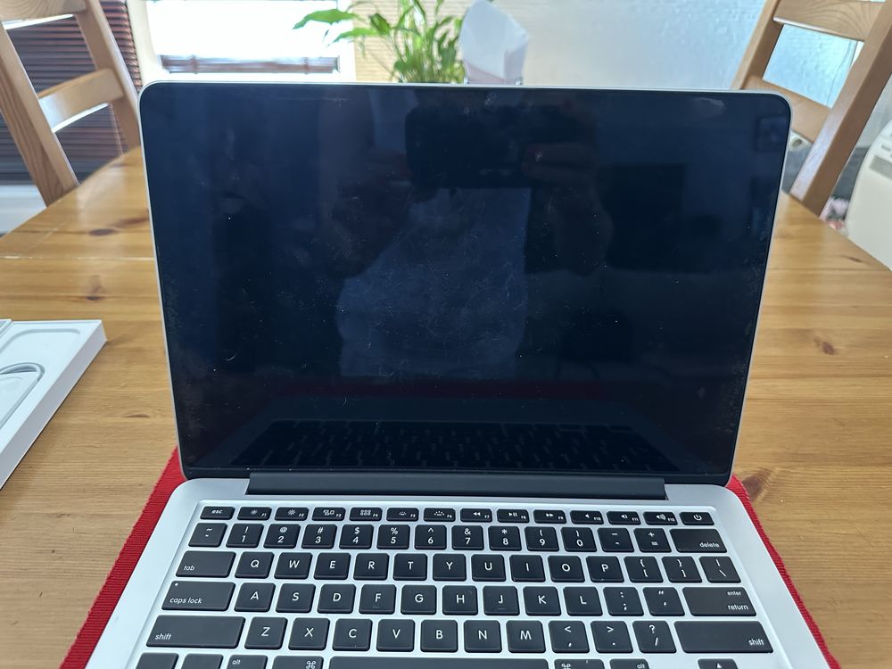 Лаптоп Mac Book Pro