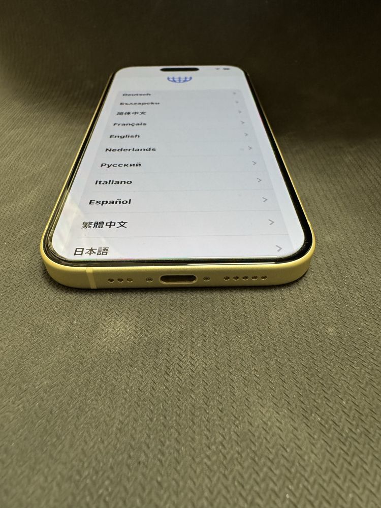 iPhone 15 128gb - заключен с iCloud, в отличен външен вид