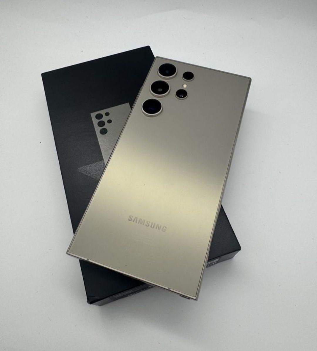 Samsung S24 Ultra sotiladi