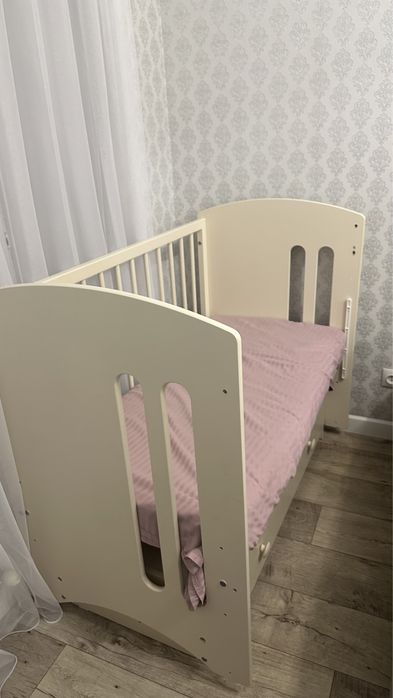 Продам детский манеж кровать