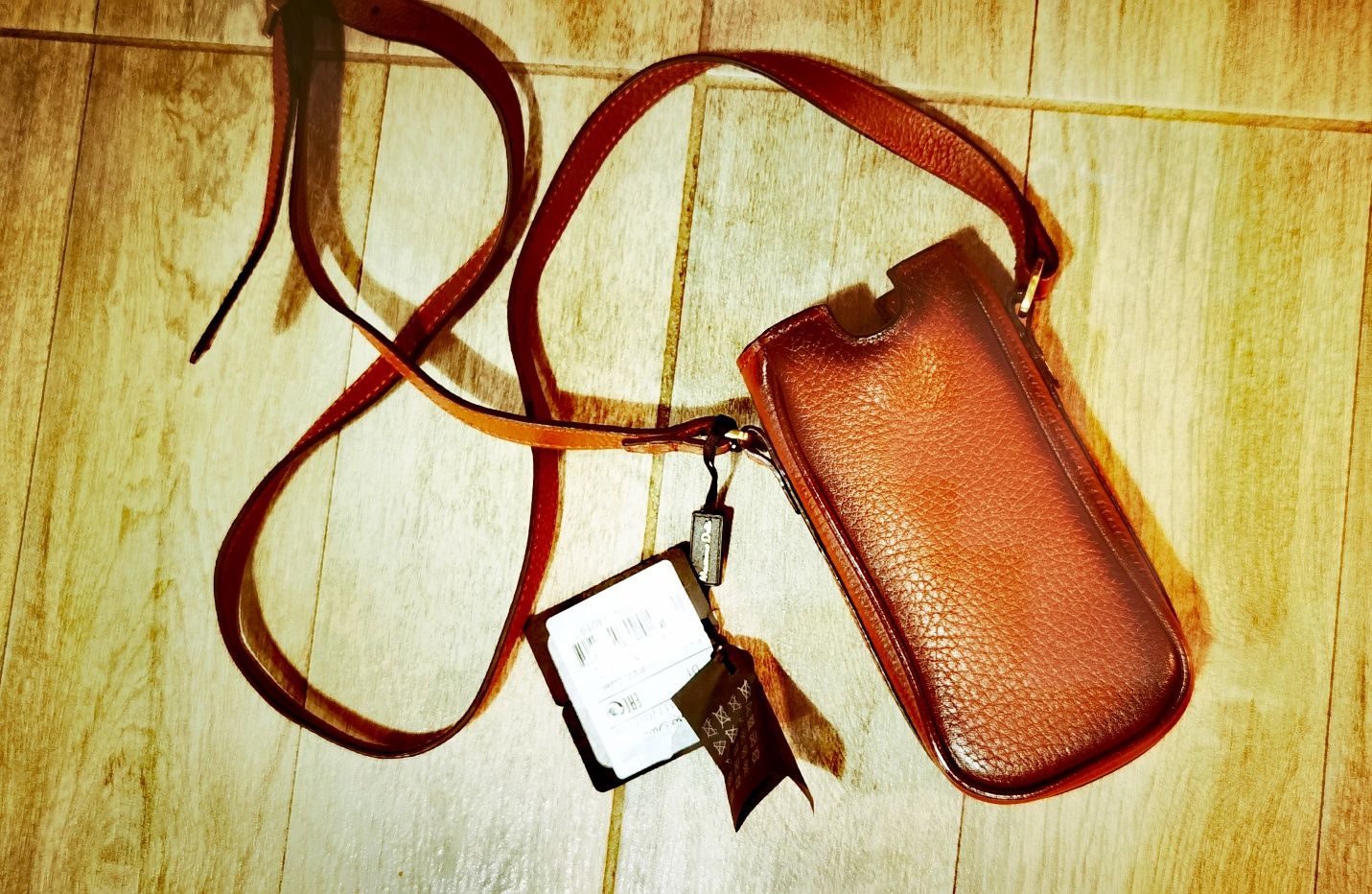 Geantă/husă de piele pentru telefon Massimo Dutti nouă cu etichetă