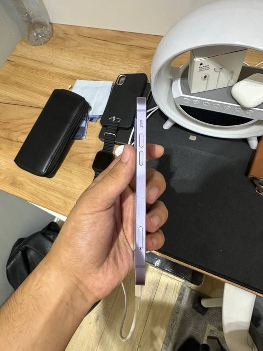 Iphone 12 , 64gb