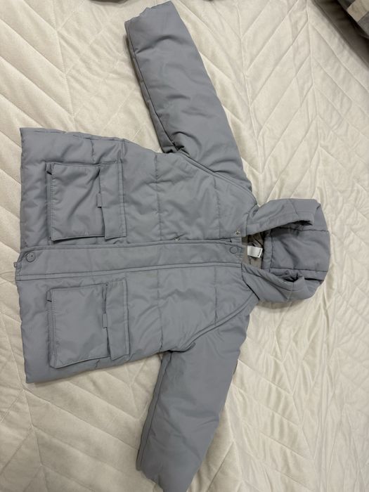 Продам детскую куртку на осень