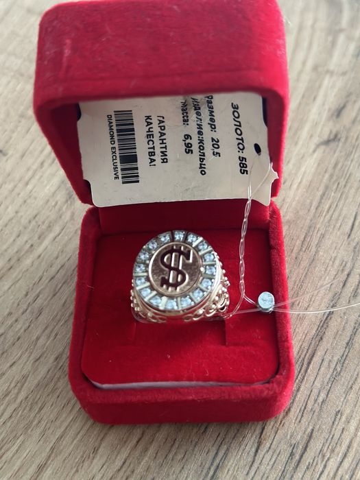 Мужской золотой кольцо 585