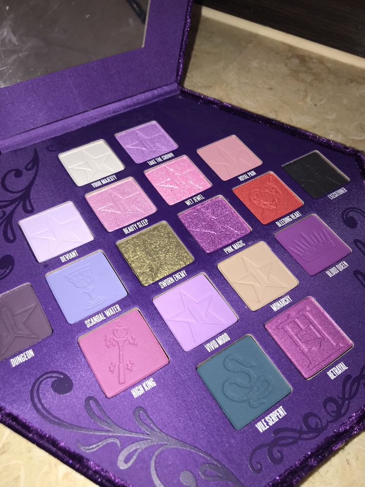 Paleta Jeffree Star sigilata