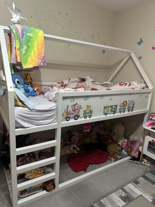 Детско легло със стълба