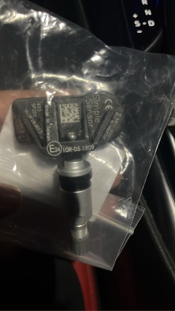 Продам новый датчик давления шин TPMS камри 70