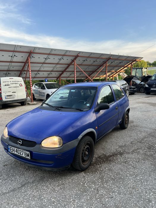 opel corsa b 1.0 само бензин
