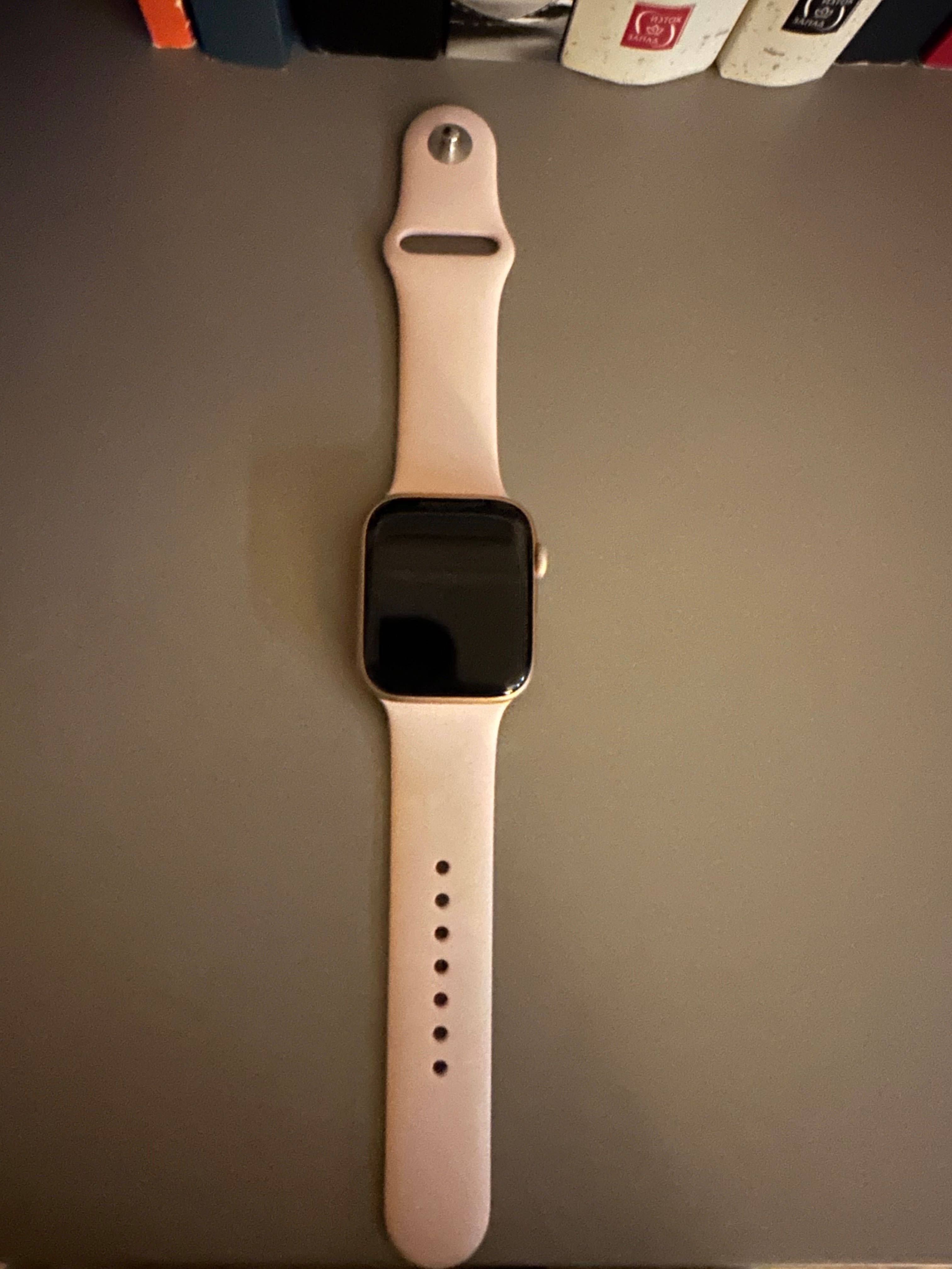 Apple watch Series 5 44 mm  - като нов!!!