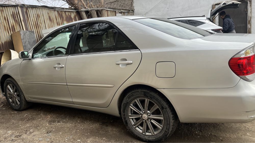 Продам  диск р 16  тайото camry 50,40,35,25