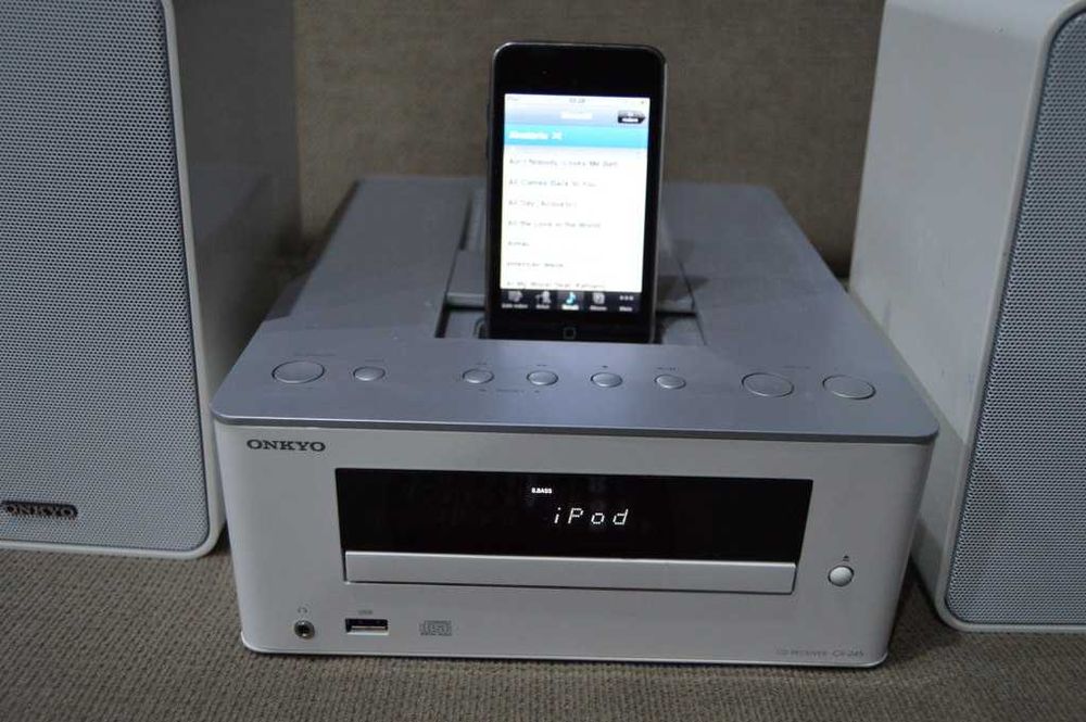 Mini audio sistem Onkyo CS-245 CD, radio, ipod dock