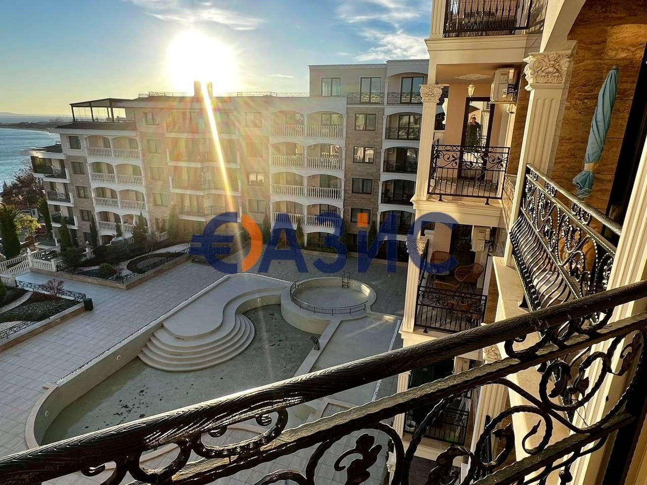 Продава се Тристаен апартамент в Несебър - 114 кв.м за 2193 €/кв.м - Снимка #5