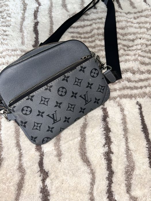 Louis Vuitton Trio Messenger Bag