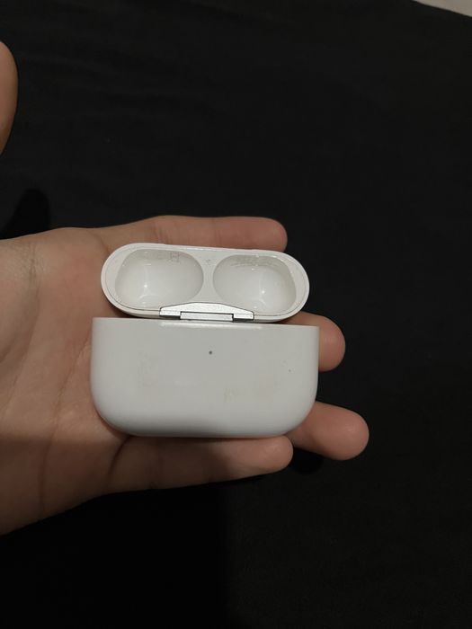 AirPods Pro кейс оригинал