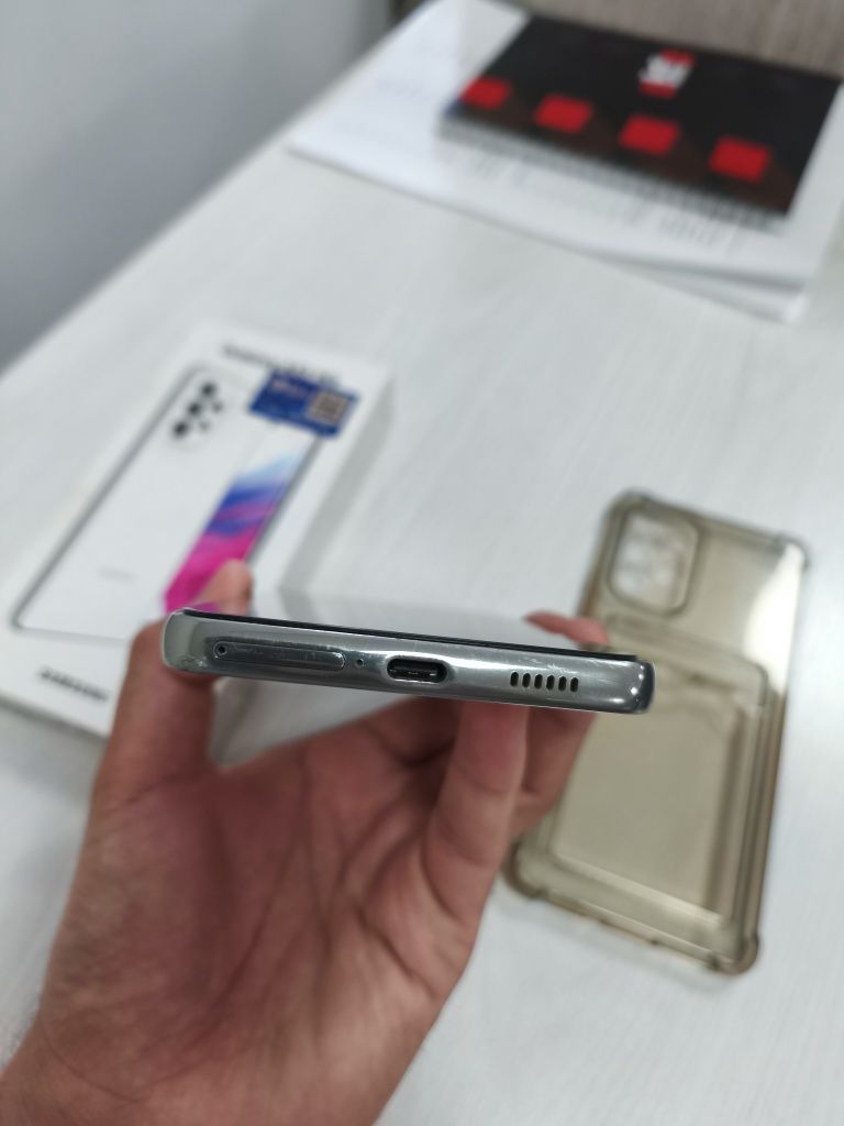 Samsung Galaxy A53 white 6/128 GB