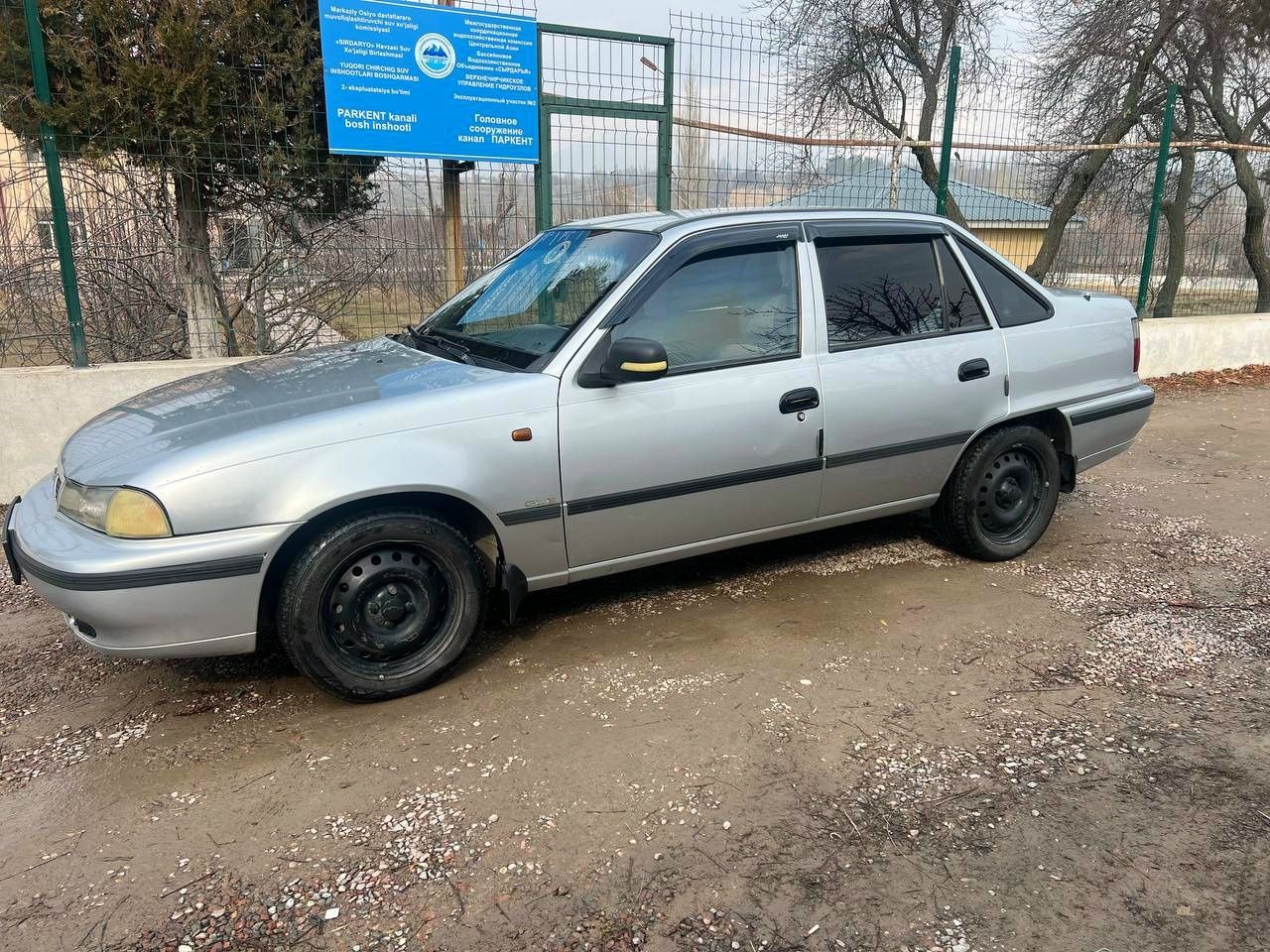 Daewoo  nexia 1