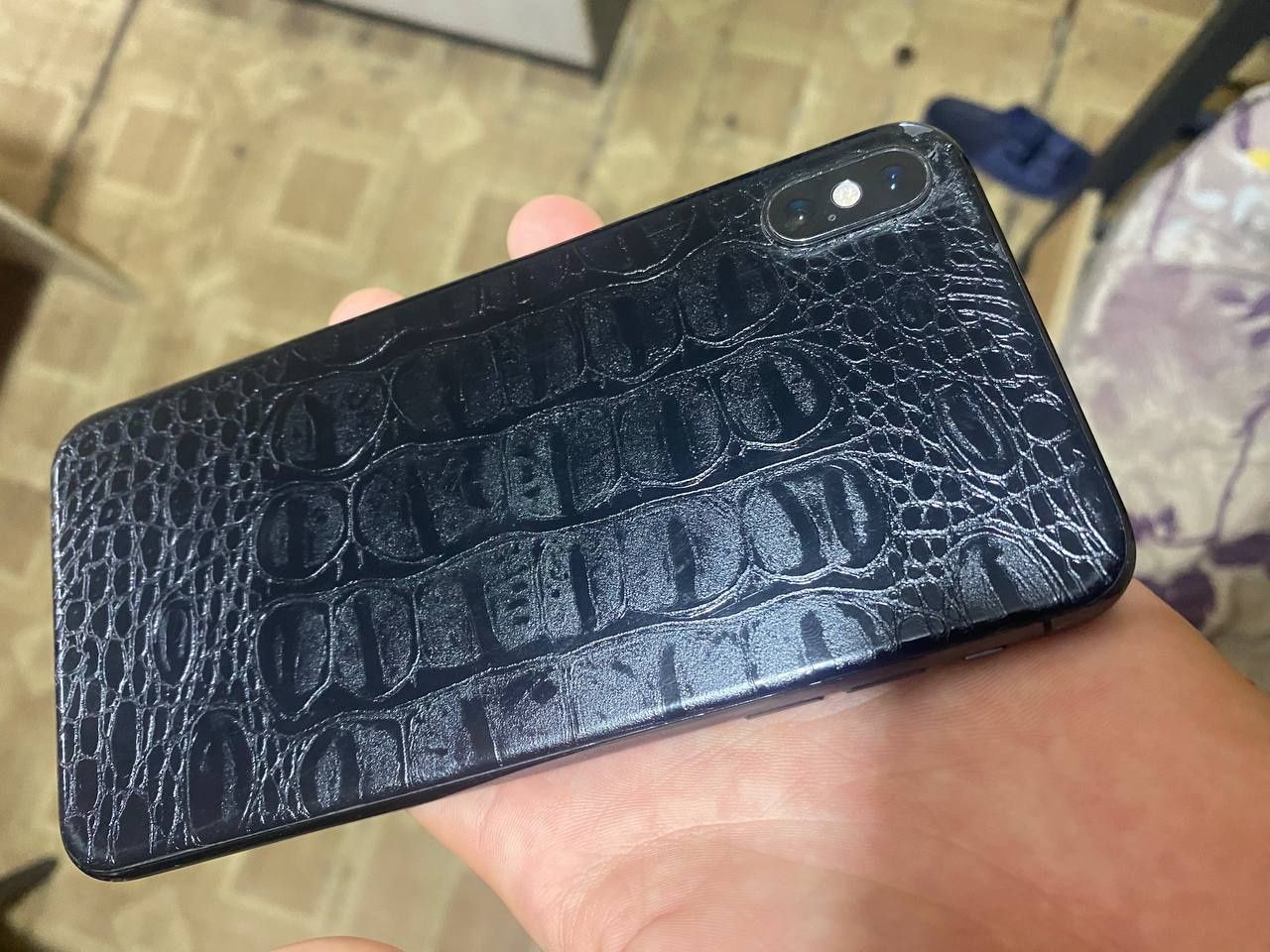Iphone xs max      .
