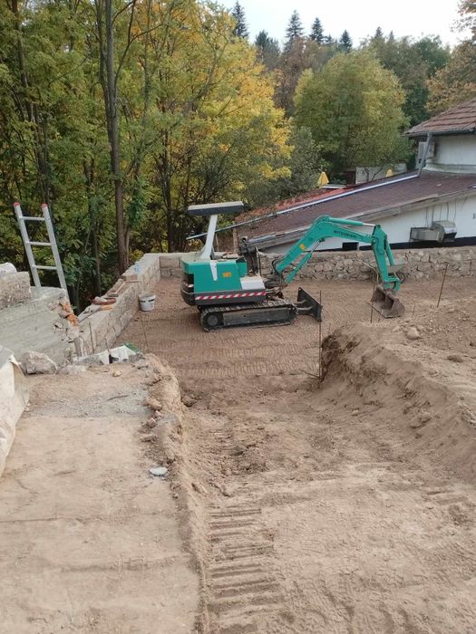 Услуги с багер и самосвал Русе     350 лв