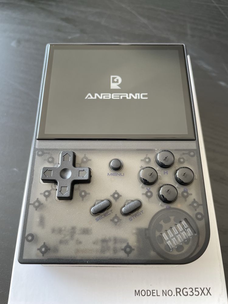 Портативна конзола Anbernic RG35XX