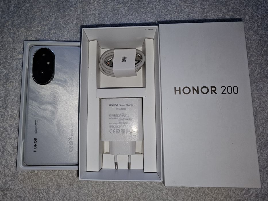 Honor 200 5G  8+8/256GB IDEAL