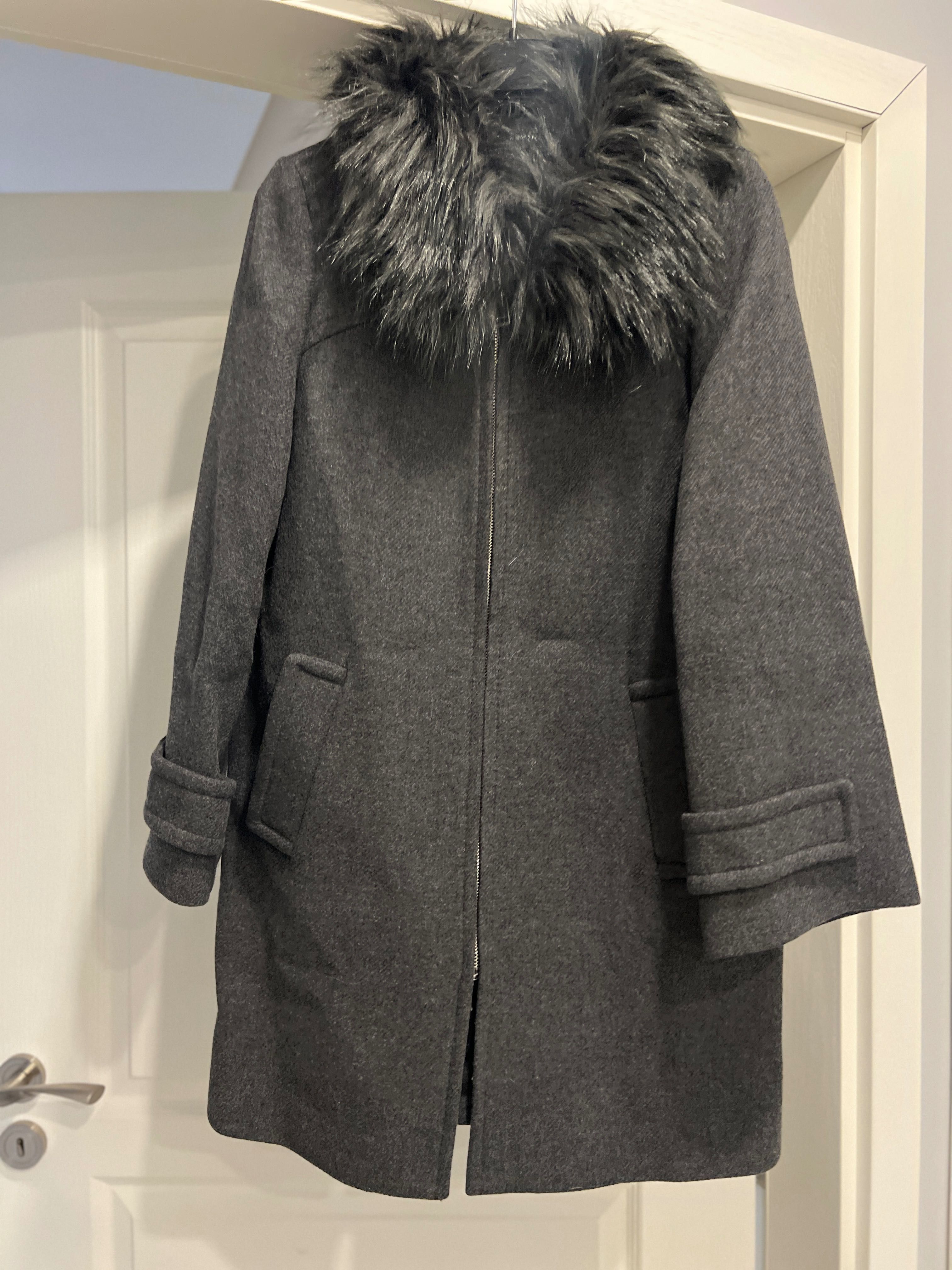 Палто Zara XS съдържание на вълна