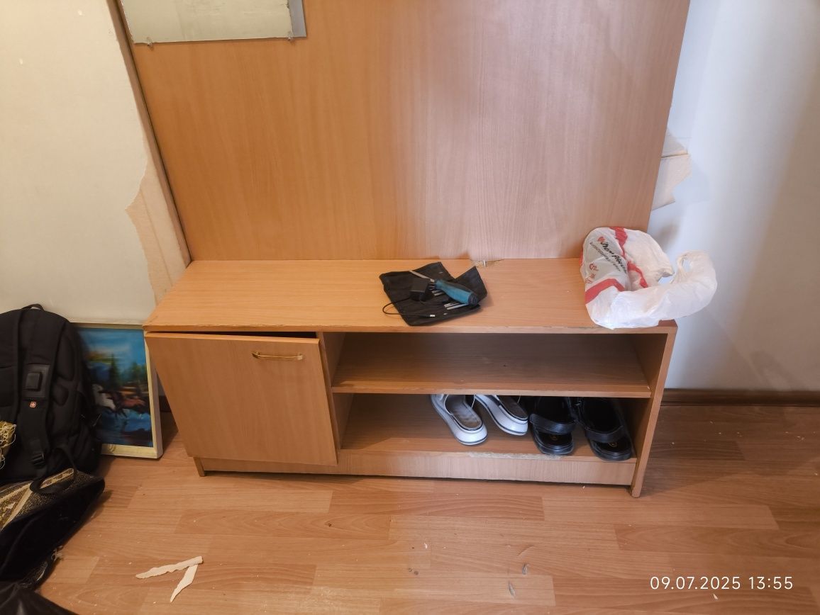 Прихожка отдам в нормальном состояний