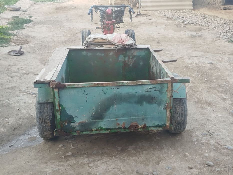 Motoblok sotiladi xammanarsasi bor